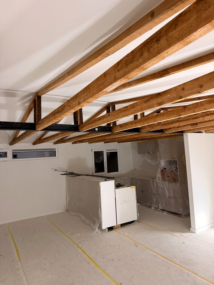 Renovatie van een zolderverdieping met behoud van de originele balken